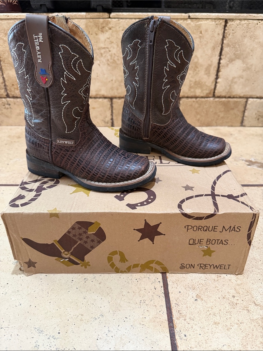 Reywelt Kids Brown Western Cowboy Boots with Textured Vamp